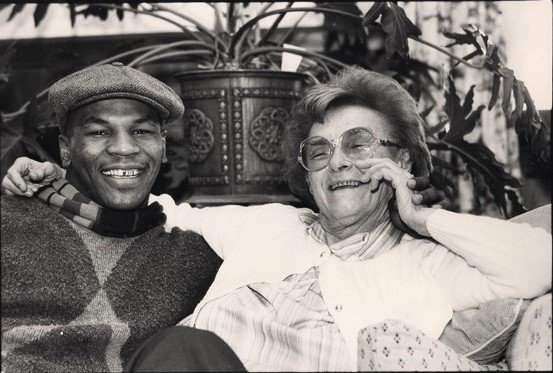 kamilla-evald-mother-mayk-tayson